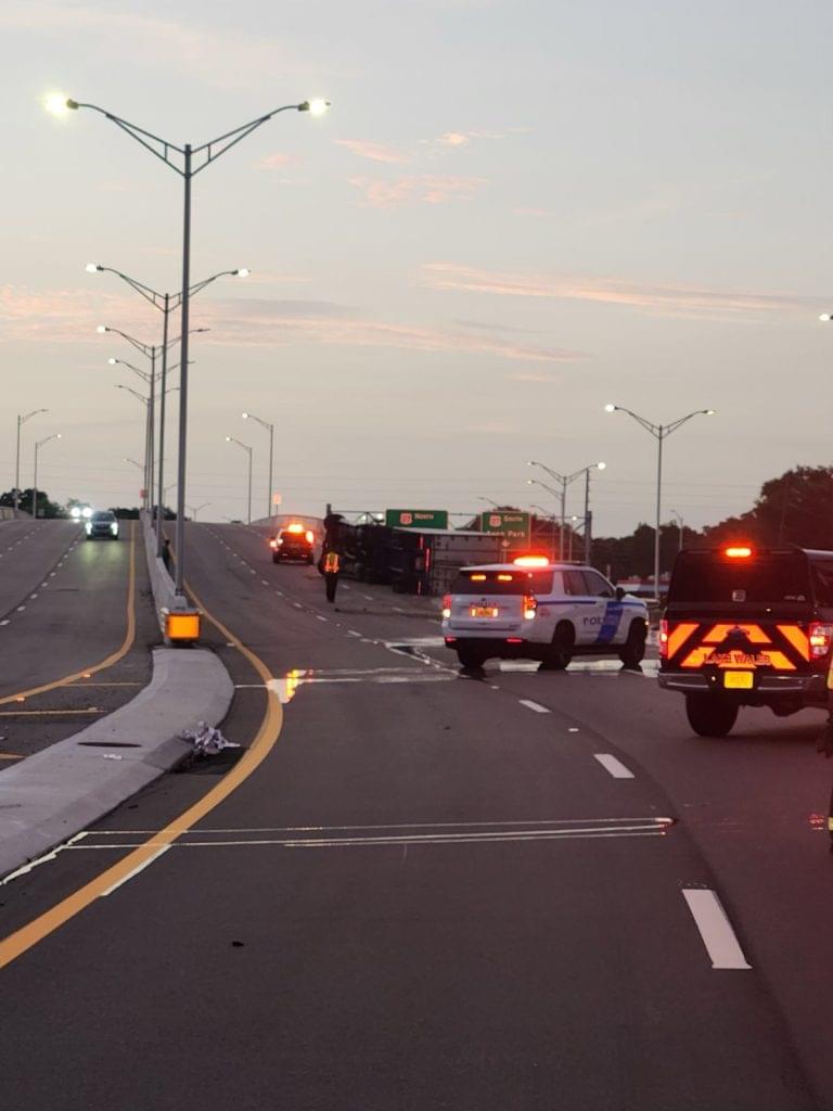 Single Vehicle Crash Blocking Traffic On Eastbound S.R. 60 at Hwy 27